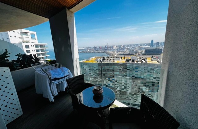 Studio Luxueux vue mer et Port de Casablanca
