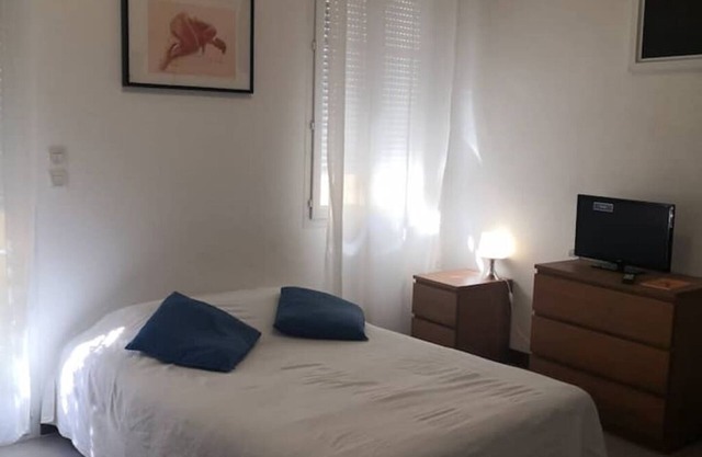 Studio on English courtyard 2 TVA