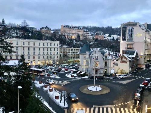 Studio opposite Thermes and Casino