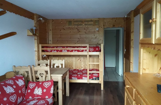 Studio overlooking ski slopes in Savoy