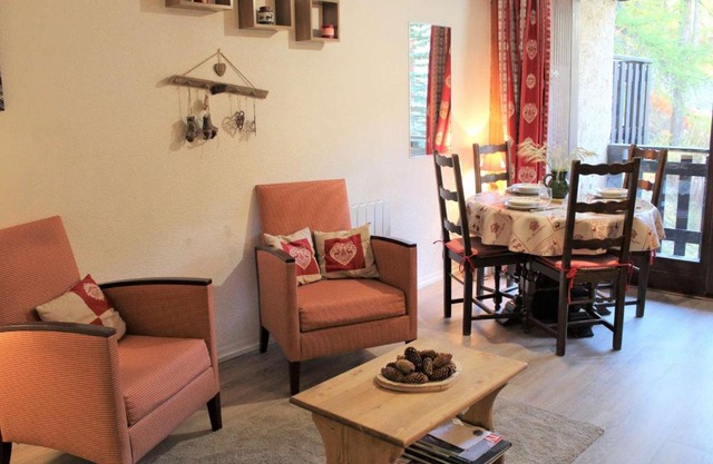 Studio Près des Pistes à Vars Les Claux - Proche Commerces - 4 Couchages - Calme et Confort - FR-1-330B-99