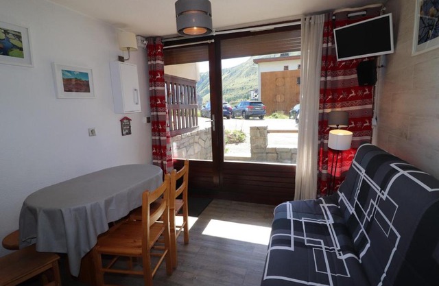 Studio rénové à Tignes Le Lac, proche pistes et commerces, balcon et terrasse privative - FR-1-502-425