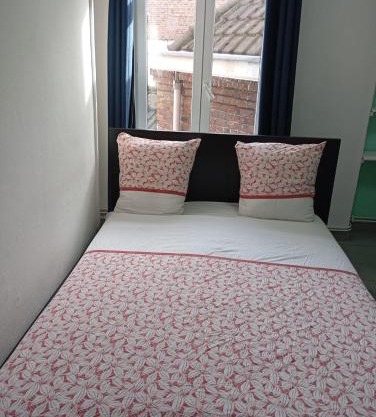 Studio rénové proche métro