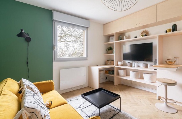 Studio refait à neuf avec Parking en Bord de Loire