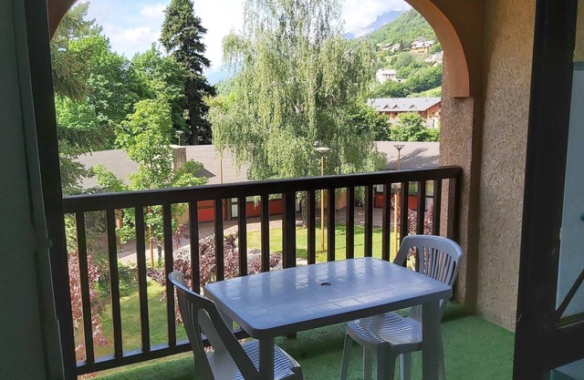 Studio sur parc, proche centre et télécabine