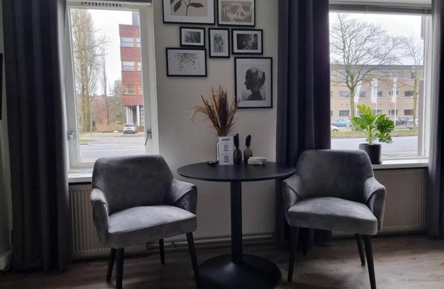 Studio Trenz - stylish duo studio