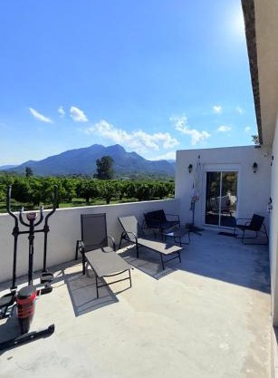 Studio vue sur les clémentiniers