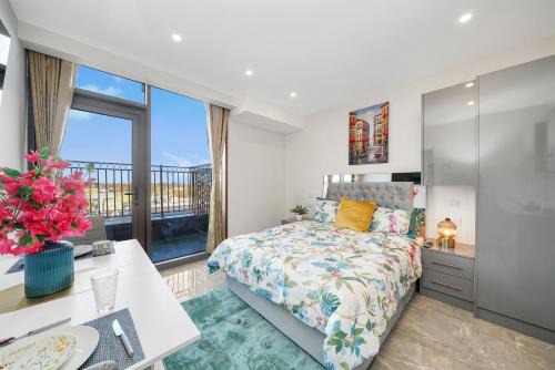 Studio with Balcony Godino Hotel Ilford