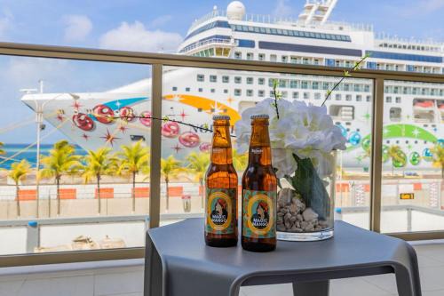 Studio With Harbor View & Near Where U Want To Be