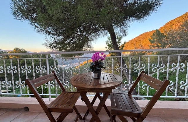 Studio within the villa with a fantastic view of the Alpes-Maritimes