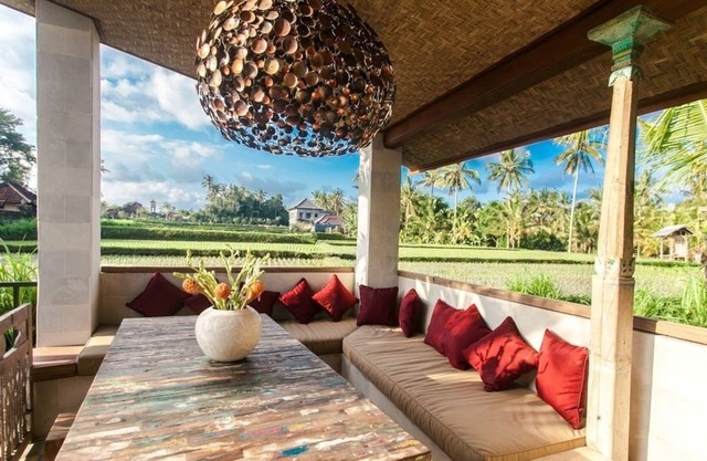 Stunning 3 bed Villa with private pool