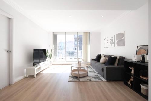 stunning 4-bedroom apartment