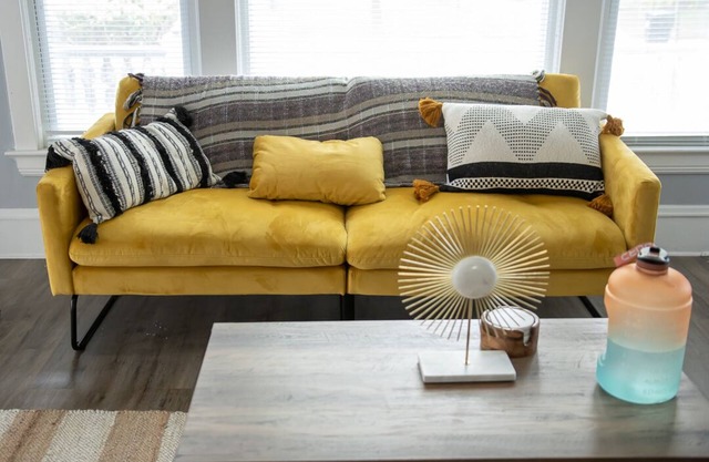 Stunning 6 Bedroom/3.5 bath entire home rental