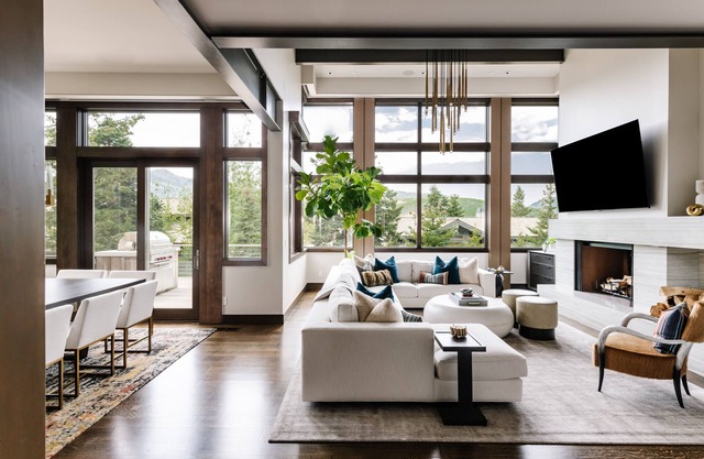 Stunning 6-bedroom Chalet in Heart of Park City 6 Home by Redawning