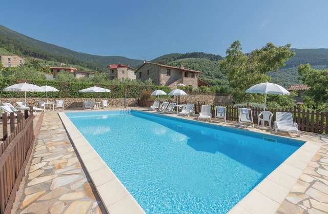 Stunning apartment in Buti (PI)