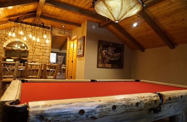 Stunning Cabin By Snow Summit! Dogs Welcome