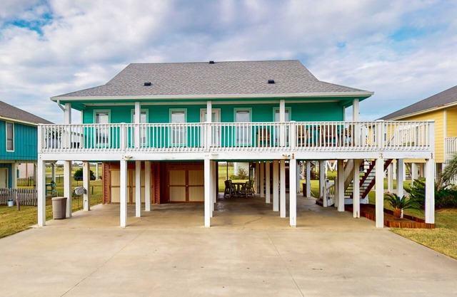 Stunning | Gulf Views | Pet Friendly | Generator
