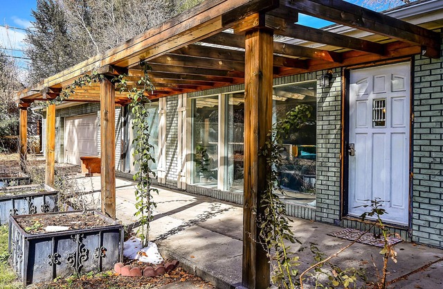 Stunning Home Close to Downtown, Skiing & Red Rocks