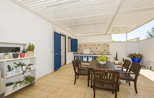Stunning Home In Marina Di Ragussa
