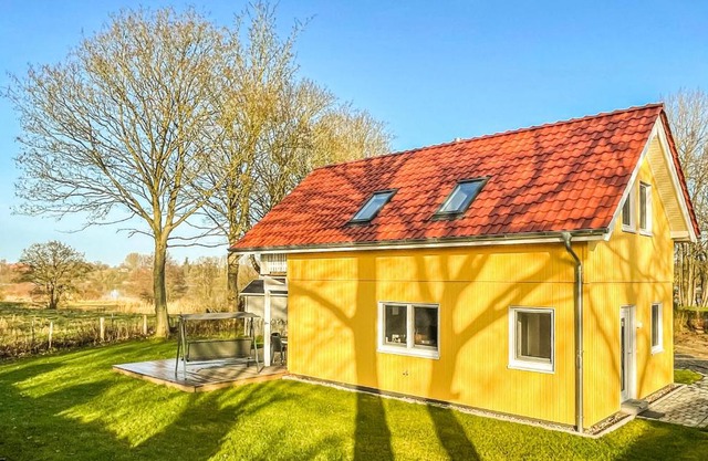 Stunning Home In Krems Iiwarderbrück