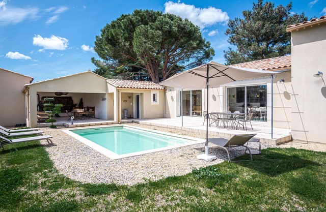 Stunning house on the edge of the Luberon