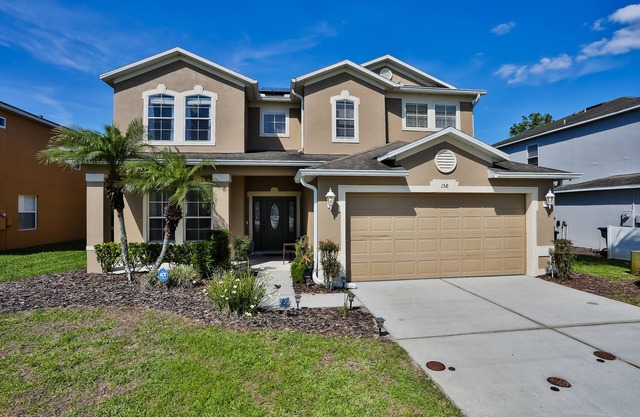 Stunning house with lanai, pool, ping-pong, full kitchen, & WiFi