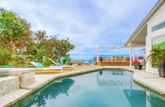 Stunning La Jolla Beach House with Views