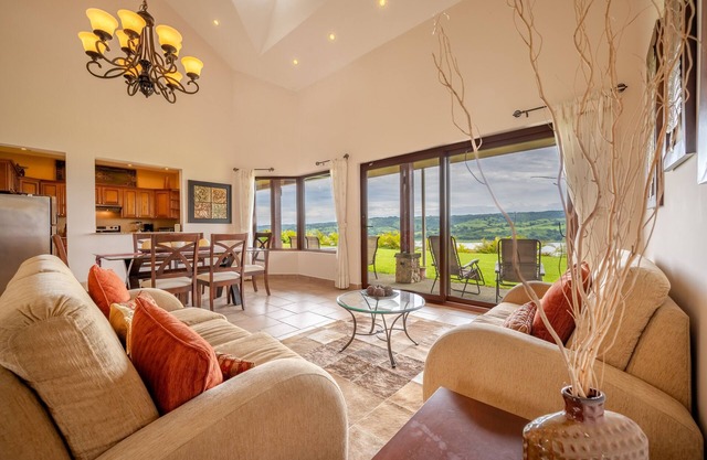 Stunning Lake View Home with a Hot tub, WIFI, & Dog Friendly