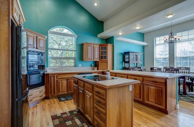Stunning Large Home in Gated Community