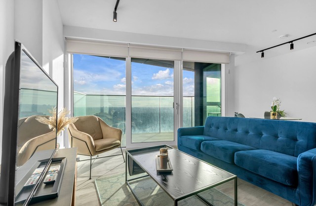 Stunning One Bedroom in Icon Tower in North Acton