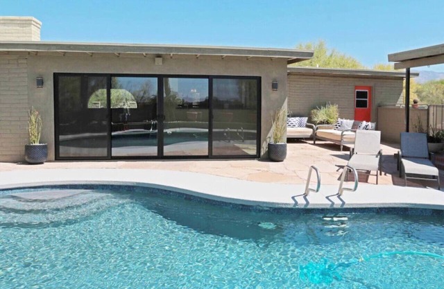 Stunning Pool/3BR 2BA/Big Views/Sleeps 8