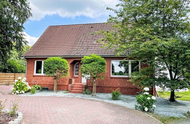 Stunning private villa for 8 guests with WIFI, TV, terrace and pets allowed
