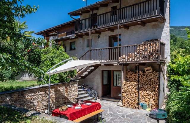 Stunning private villa for 4 guests with WIFI, TV and patio