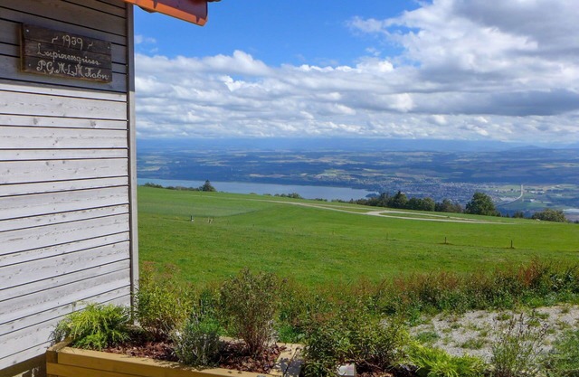 Stunning private villa for 6 people with WIFI, pets allowed and panoramic view