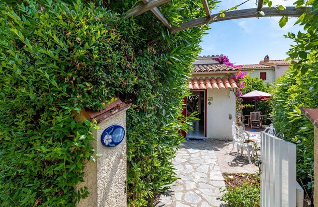 Stunning private villa for 4 people with WIFI, TV and terrace