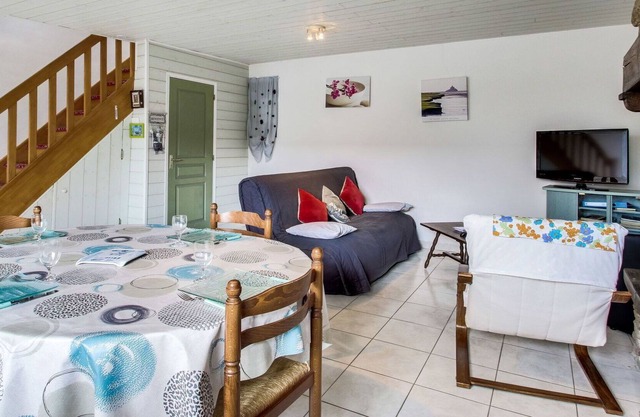 Stunning private villa for 4 people with WIFI, TV, terrace, pets allowed and parking