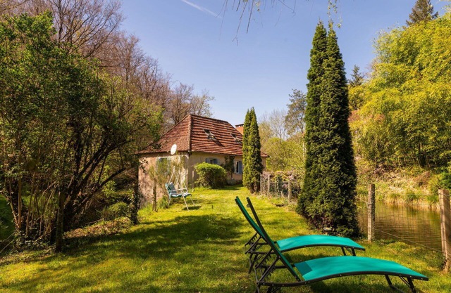 Stunning private villa for 4 people with TV, terrace and pets allowed