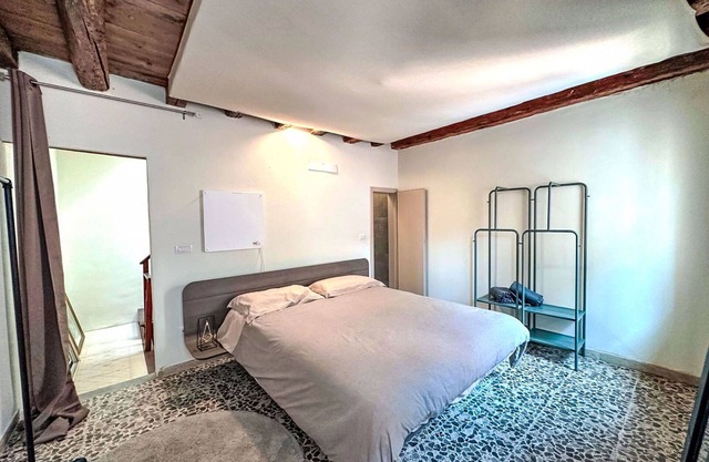 Stunning private villa for 4 guests with A/C, WIFI, TV and balcony