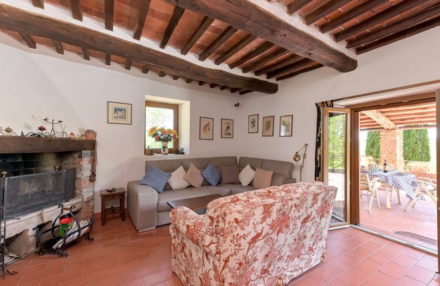 Stunning private villa for 6 people with WIFI, TV, patio, pets allowed and panoramic view