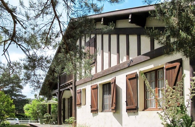 Stunning private villa for 6 guests with WIFI, TV, terrace and parking