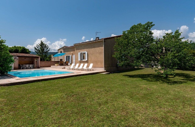 Stunning private villa for 6 people with WIFI, private pool, A/C, TV and terrace