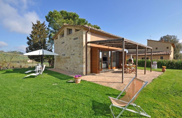 Stunning private villa for 2 people with WIFI, A/C, TV, patio and panoramic view