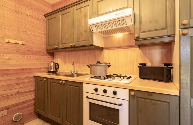 Stunning private villa for 7 guests with WIFI, TV and pets allowed