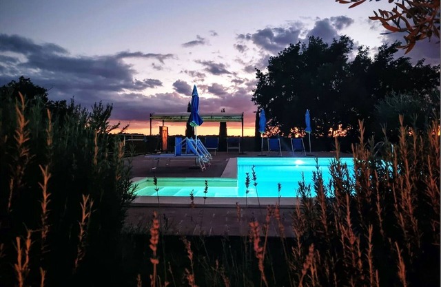 Stunning private villa with A/C, WIFI, private pool, TV, patio, pets allowed and panoramic view