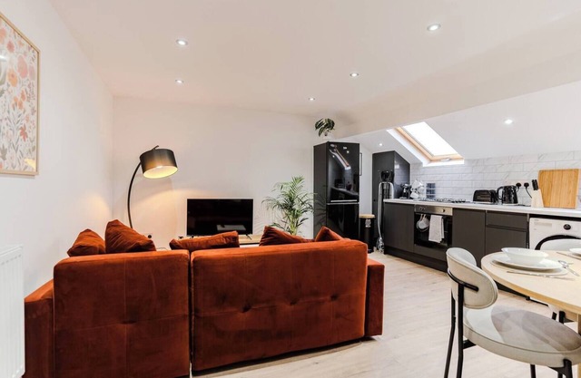 Stunning Sky view 2 BR Flat - Home Away from Home