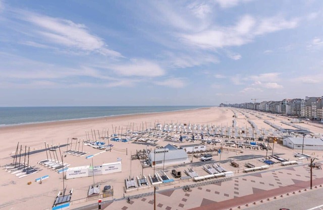 Stunning studio with sea-view and terrace