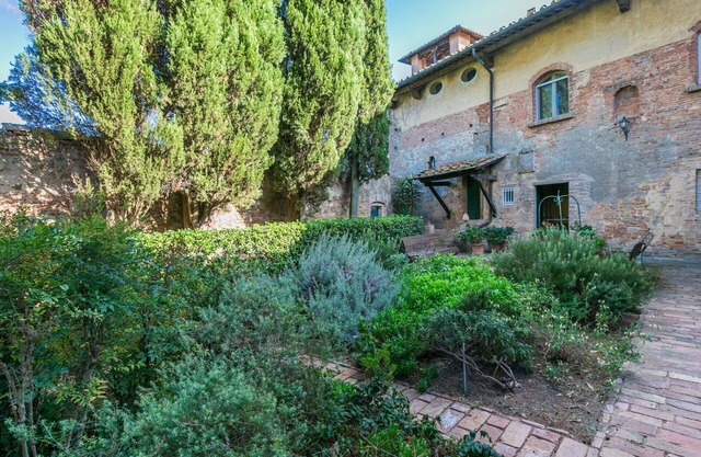 Stunning villa for 4 people with WIFI, A/C, pool