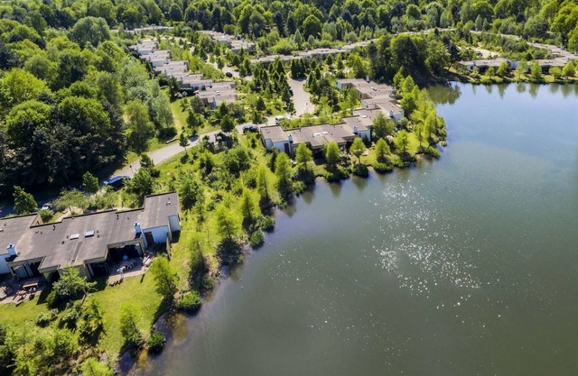 Stunning villa for 4 people with pool, WIFI, TV, terrace and parking