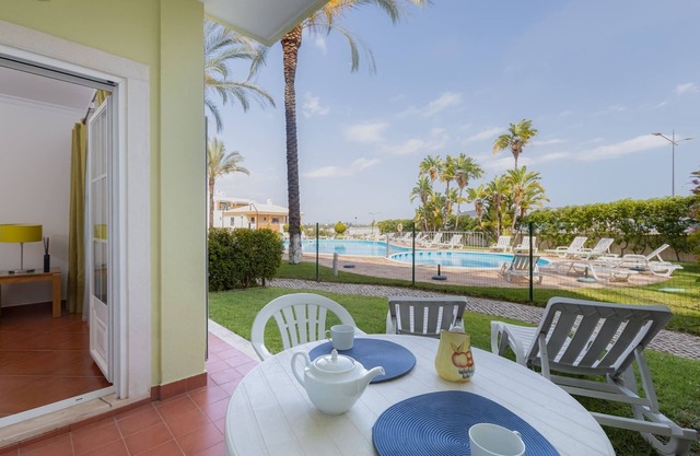 Stylish 1 bedroom apart at Corcovada with pool
