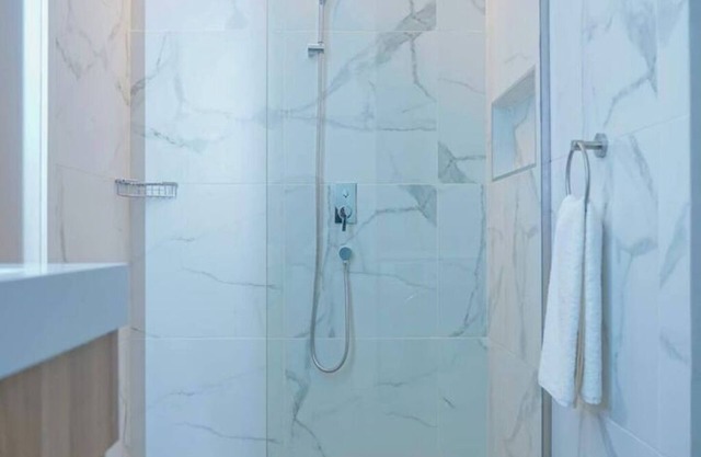 Stylish 1 Bedroom Serviced Apartment